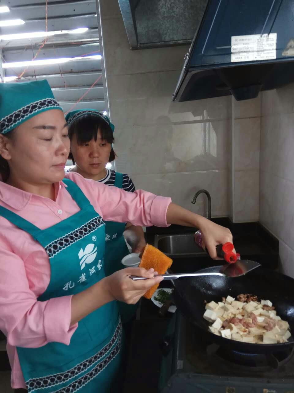  �pʮһ�������ס�Ұ������M(f��i)��Ӗ(x��n)����