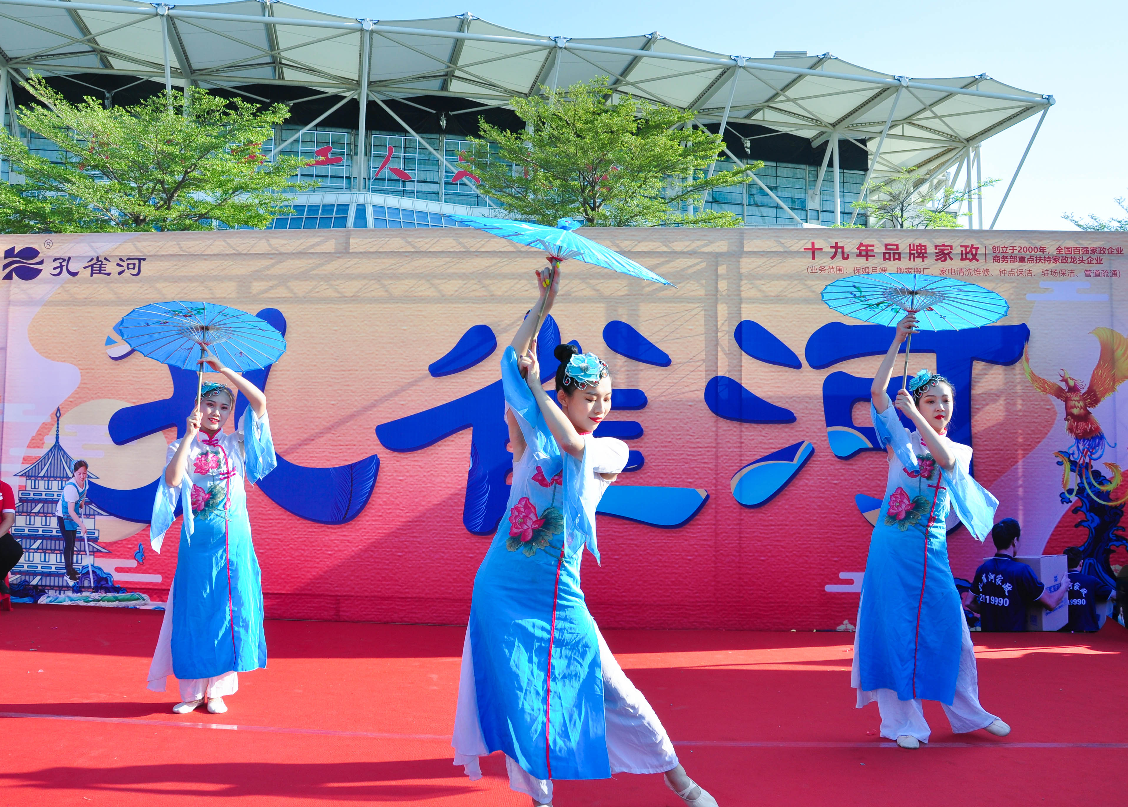 �g��Ц�Z��һ����ʮ�˰���ˇ�R�ψ�������ȸ�������B�T�е����ü�����(ji��)