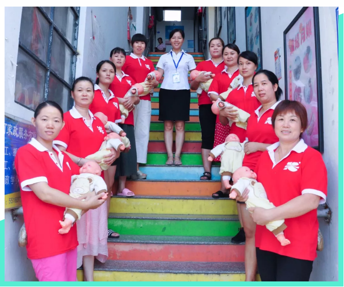 ��ȸ�ӡ���ɩ�ࡿ����M(j��n)���У��S���S�W(xu��)��